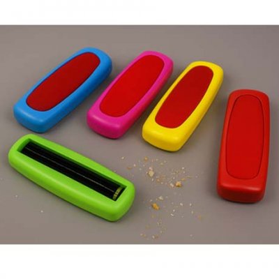 21CM CEPILLO PARA ROPA SURT